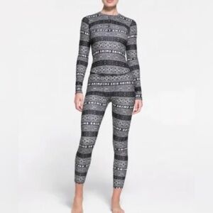 SKIMS Logo Plush Pointelle Henley Holiday Pajama Set Black/White Logo In Onyx